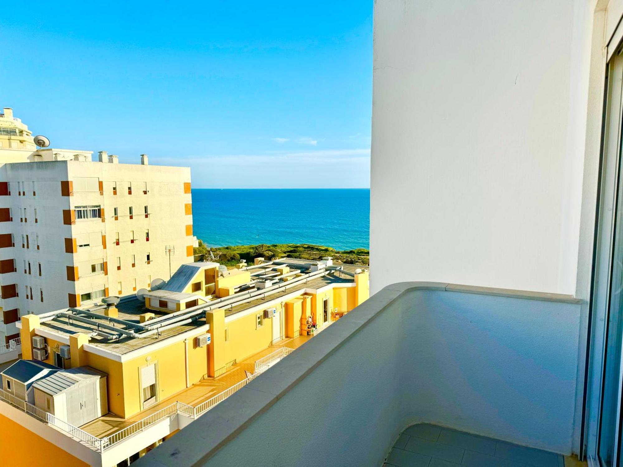 Apartment Algarve - Beach Front - Free Wifi - Air Con Armação de Pêra Exterior foto